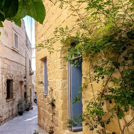 Historic Hideaways - 900 Year Old Converted Studios Victoria Ngoại thất bức ảnh
