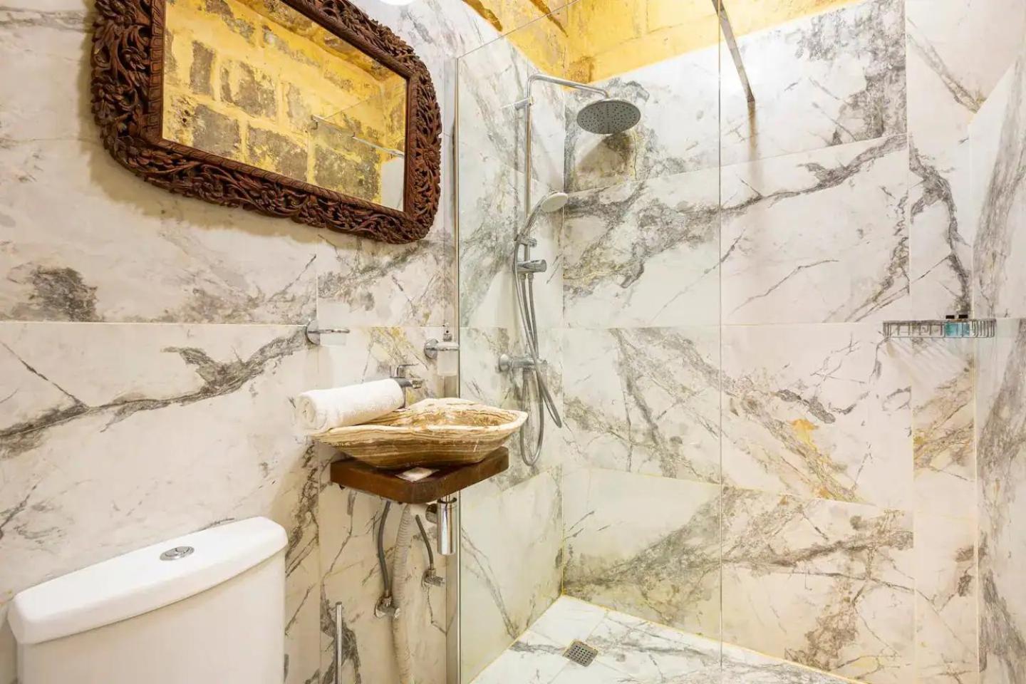 Historic Hideaways - 900 Year Old Converted Studios Victoria Ngoại thất bức ảnh
