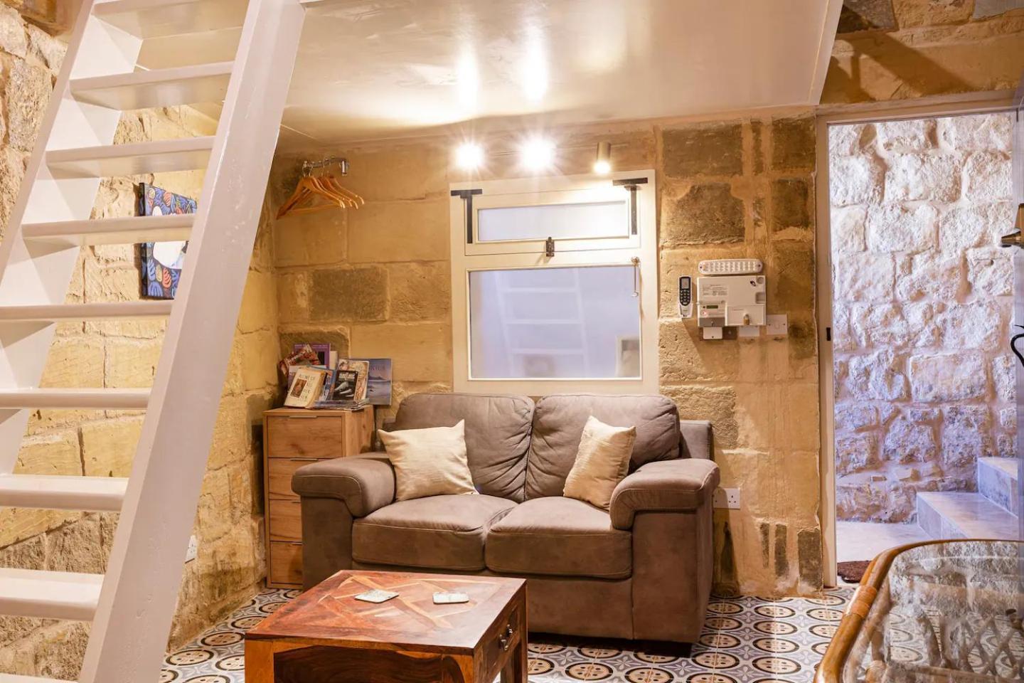 Historic Hideaways - 900 Year Old Converted Studios Victoria Ngoại thất bức ảnh
