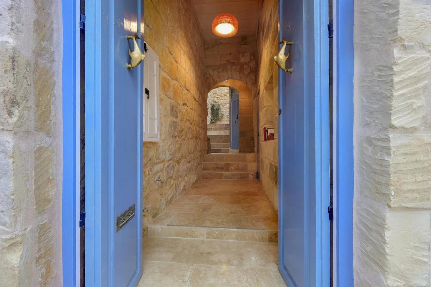 Historic Hideaways - 900 Year Old Converted Studios Victoria Ngoại thất bức ảnh