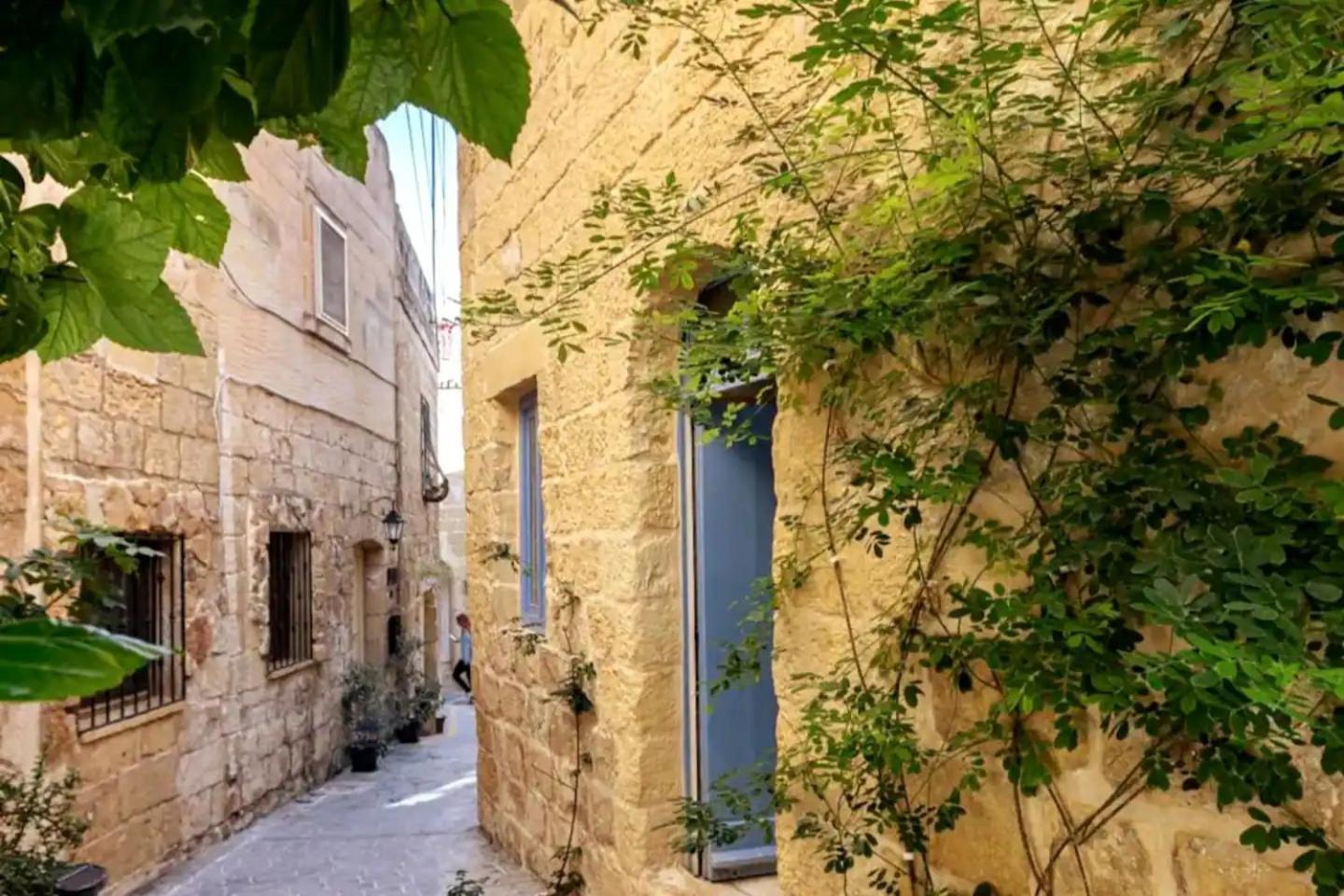 Historic Hideaways - 900 Year Old Converted Studios Victoria Ngoại thất bức ảnh
