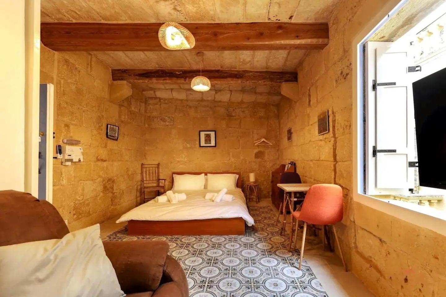 Historic Hideaways - 900 Year Old Converted Studios Victoria Ngoại thất bức ảnh